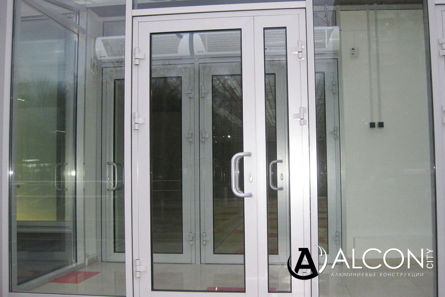 Двери алюминиевые со стеклом в Коврове